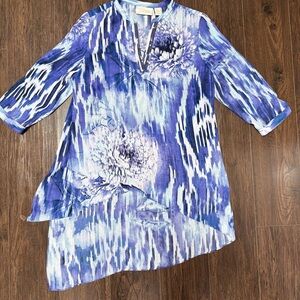 CHICOS BLUE AND WHITE ASYMMETRICAL LAYERED TOO SEQUINS LONG TOP CHICOS SIZE 0